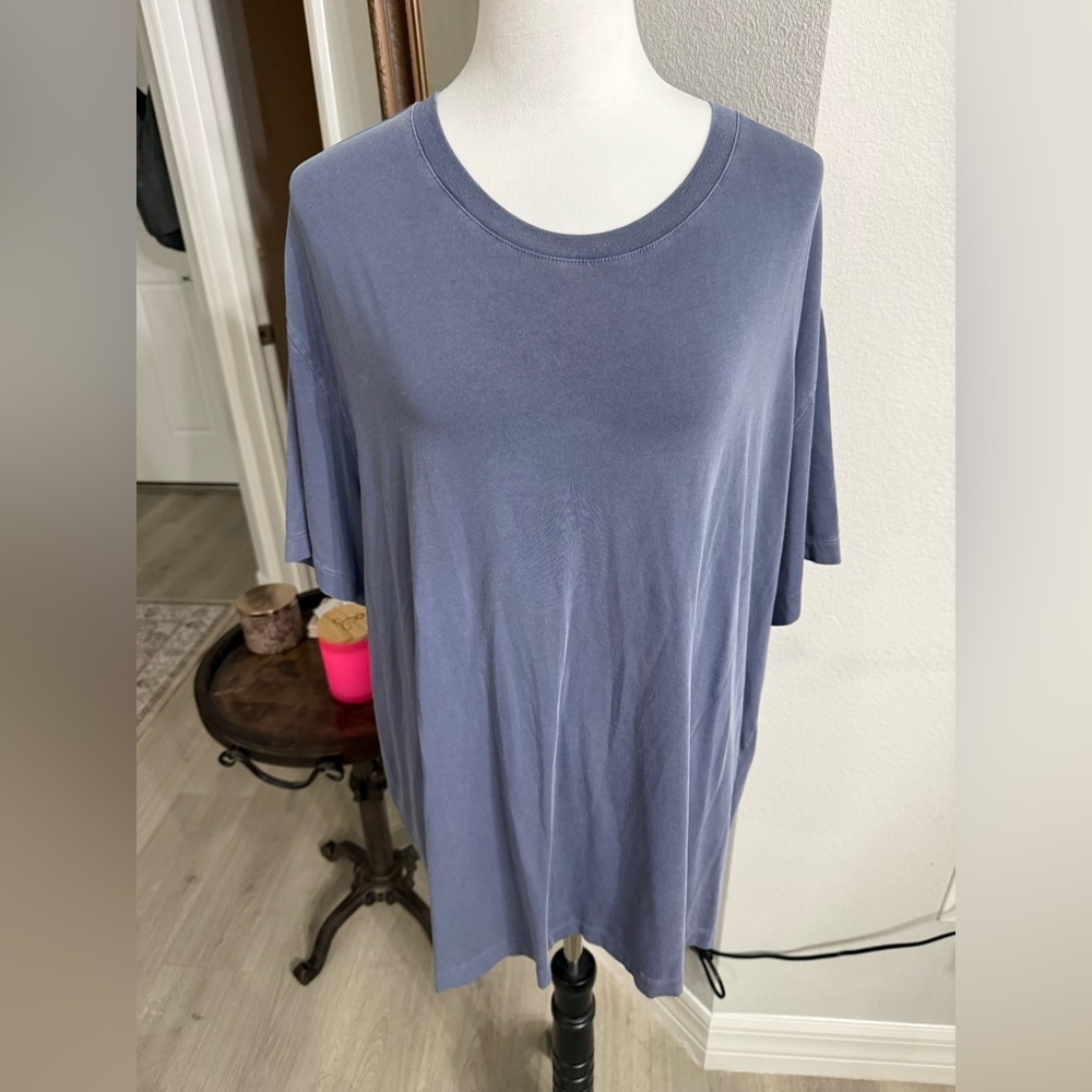 Men’s Fabletic blue t-shirt
